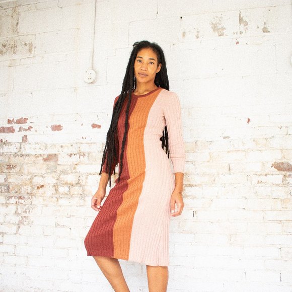 Diarte Dresses & Skirts - Diarte Robbin Sweater Dress